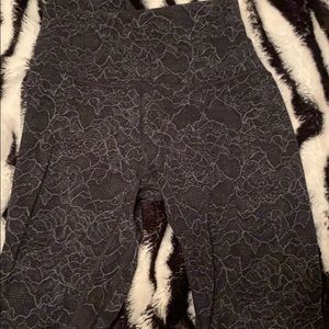 - Lululemon(Align) leggings